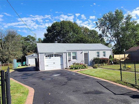 2nd image of 1705 N Thompson Dr