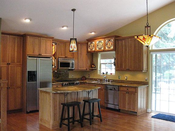 5th image of 113 Red Pine Dr