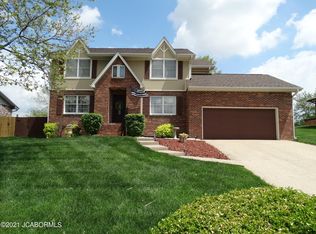 927 Tanya Lynn Dr, Jefferson City, MO 65109