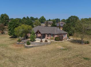4105 McCauley Rd, Nixa, MO 65714