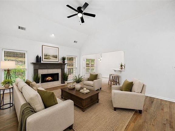 2nd image of 3598 Green Pine Way