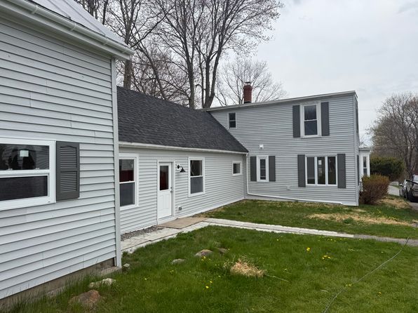 13 Center St