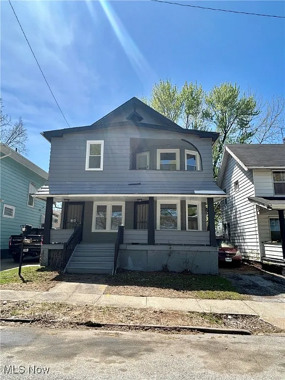 11322 Woodstock Ave photo 1