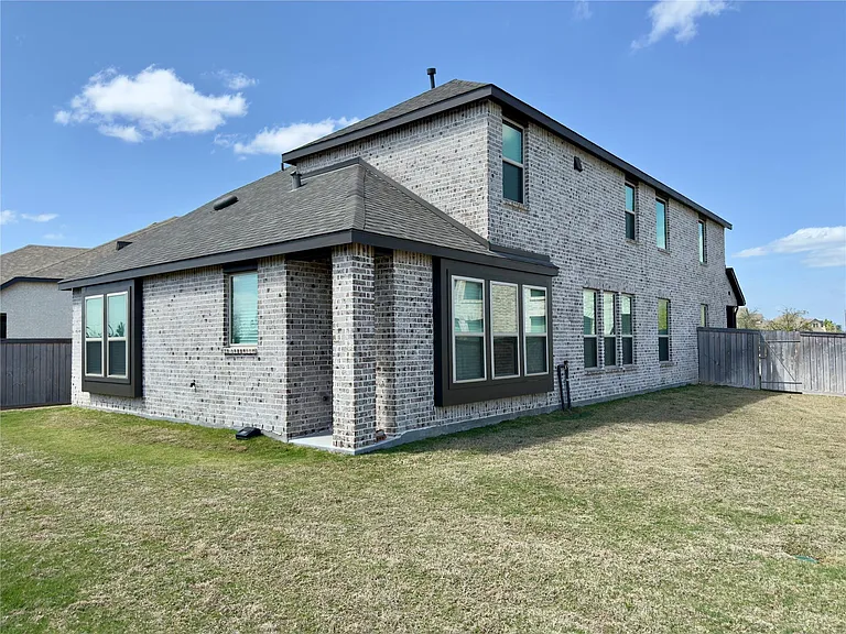 15206 Cortines Ct — Photo 27