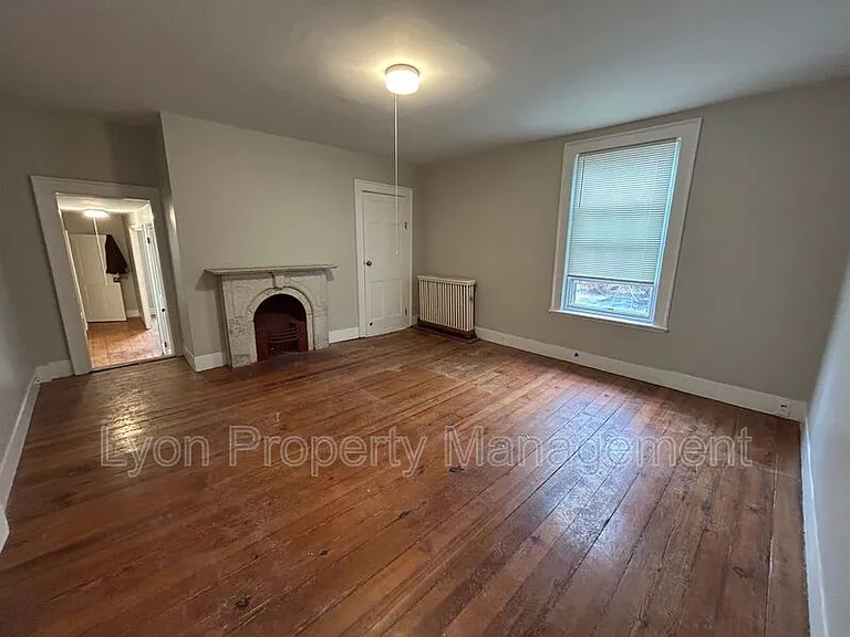 44 7th St #2 — Photo 9