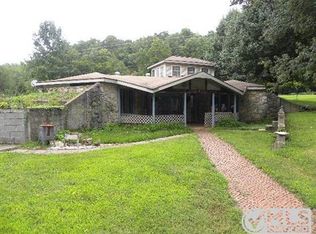 58 Poplin Hollow Rd, Linden, TN 37096