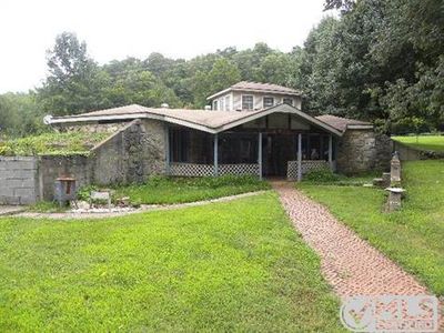 58 Poplin Hollow Rd, Linden, TN, 37096