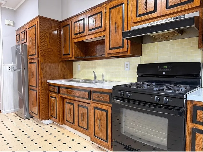 231 Hillside Ave #2 — Photo 7