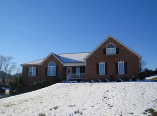 23028 Kestrel Dr, Bristol, VA 24202