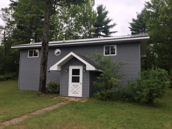 2900 Herron Dr, Gwinn, MI 49841