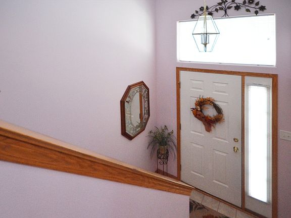 3rd image of 2674 Canyon Dr