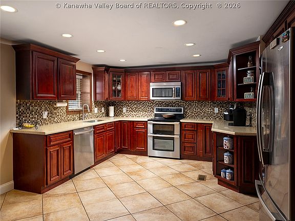 5th image of 5978 Baker Rd