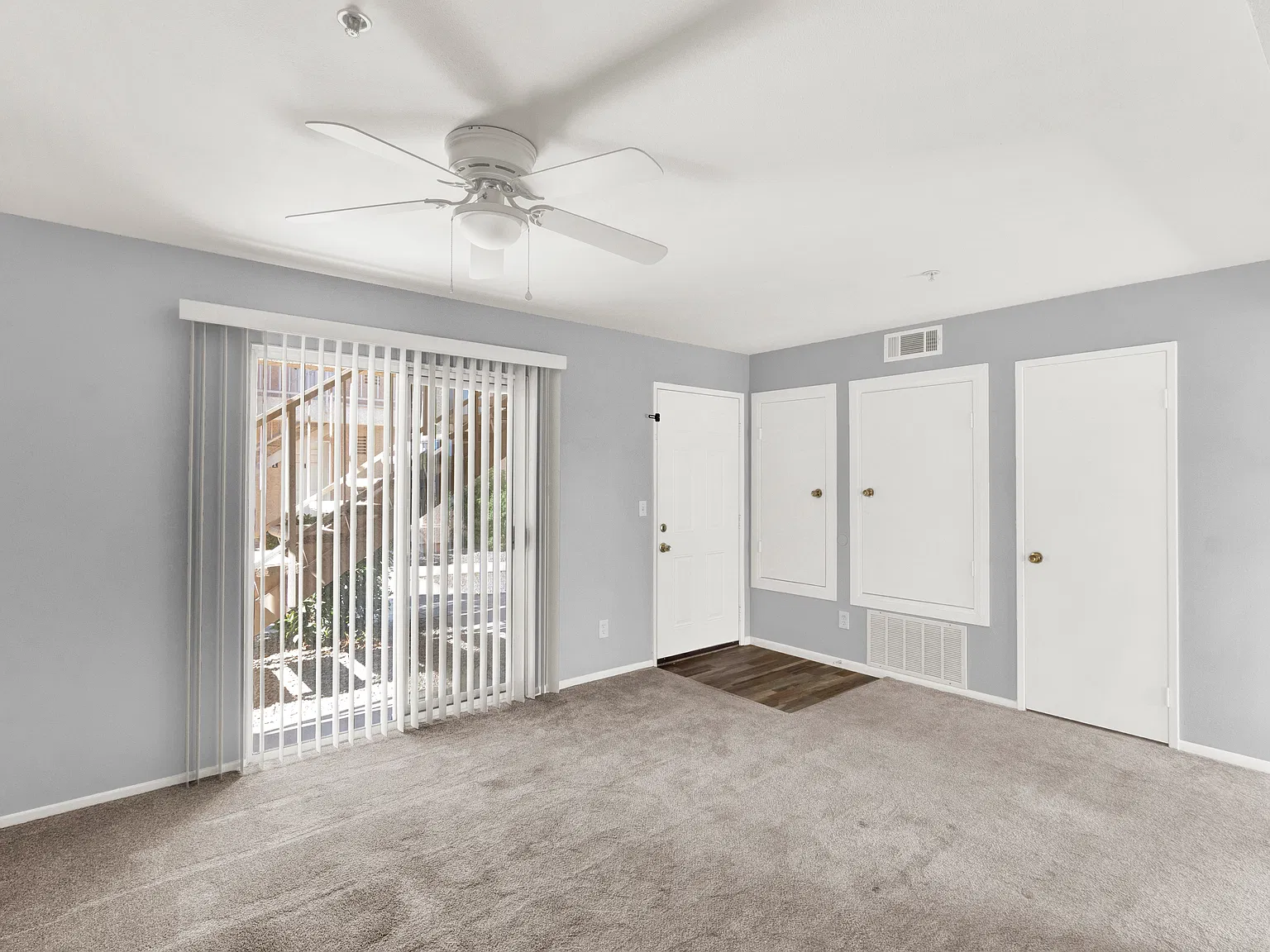 15544 Sequoia St — Photo 4