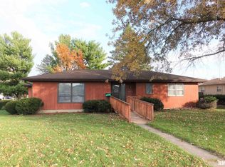 2635 Costa Dr, Galesburg, IL 61401