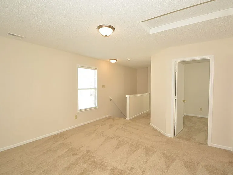 12162 Maize Dr — Photo 11
