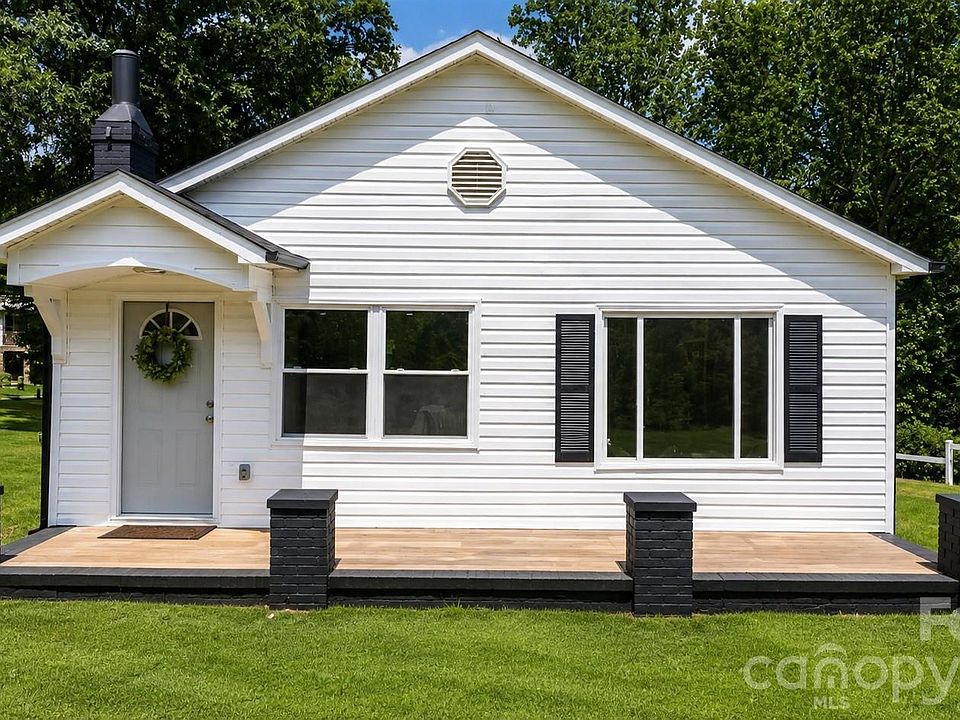 1st image of 3028 Morganton Blvd