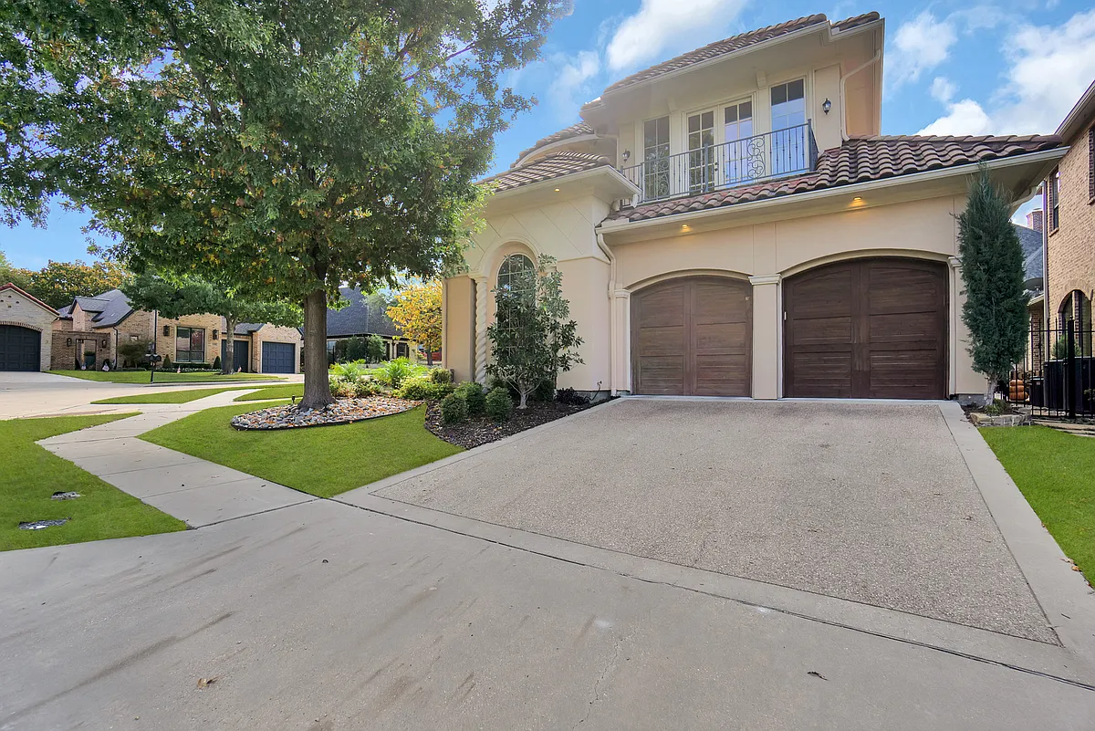 Building Photo - 5675 Foard Dr