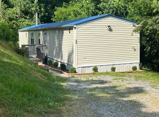 23 Cris Ln, Asheville, NC 28806