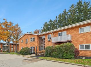 411 Tollis Pkwy APT 240A, Broadview Heights, OH 44147