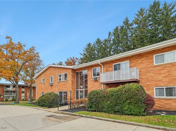 411 Tollis Pkwy APT 240A, Broadview Heights, OH 44147