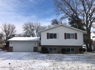 435 Kim Ln SW, Owatonna, MN 55060