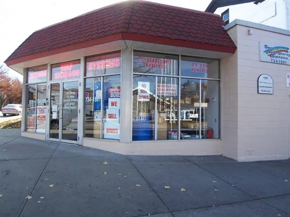 1061 Main St, Peekskill, NY 10566