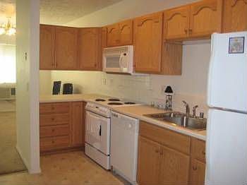 5th image of 103 E Courtland Ave
