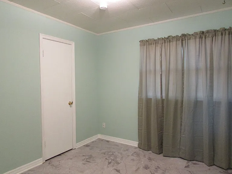 1103 S Platinum Ave — Photo 7
