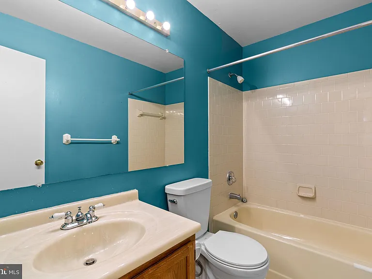 8871 Manahan Dr — Photo 15
