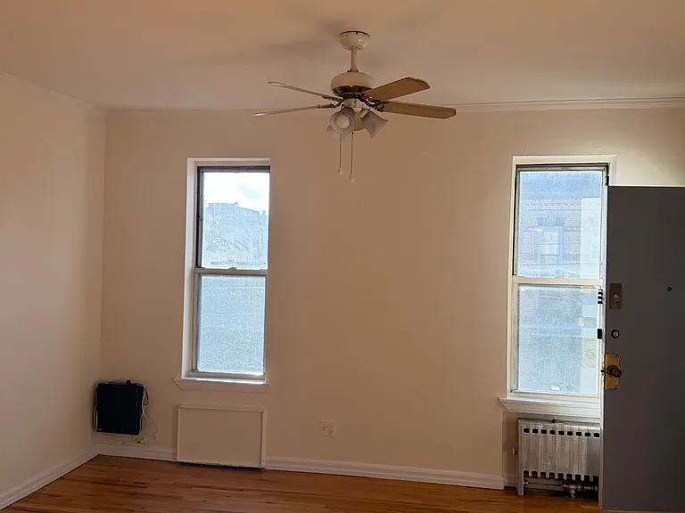 30-07 44th St #3 — Photo 5
