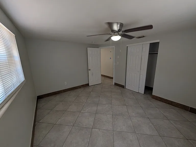 10828 Hillcrest Ave — Photo 16