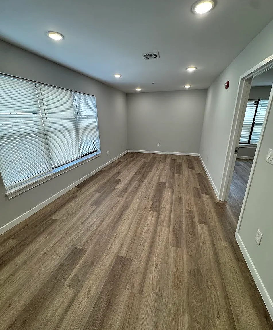 1 bed, $1,718 — Photo 3