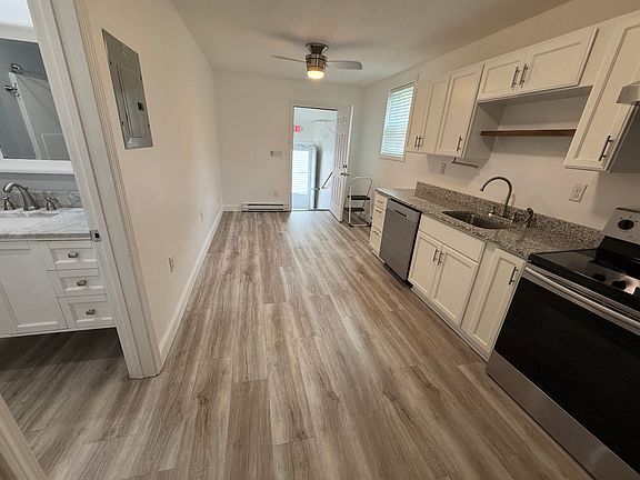 3rd image of 181 S Main St #1