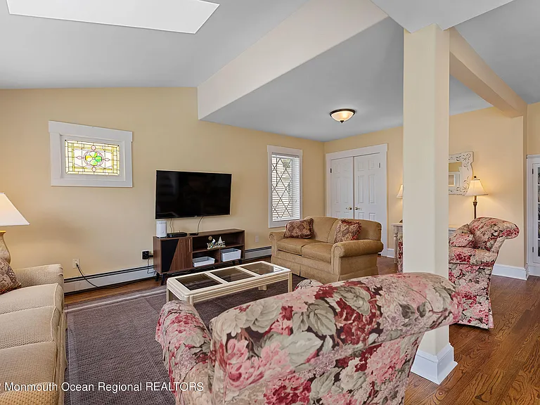 113 Beacon Blvd #FRONT HOUSE — Photo 6