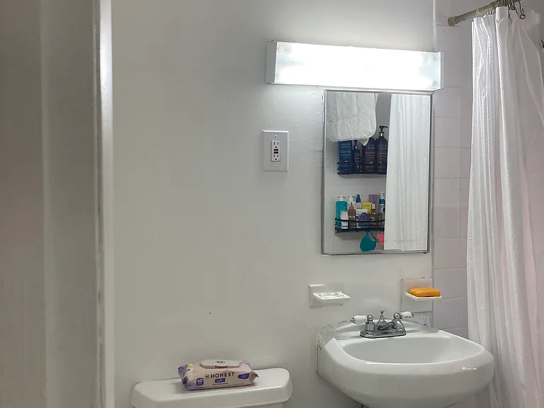 7 Aberdeen St #6 — Photo 11