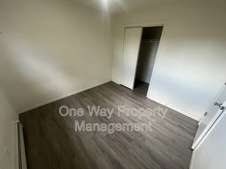 2025 4th Ave #6 — Photo 7