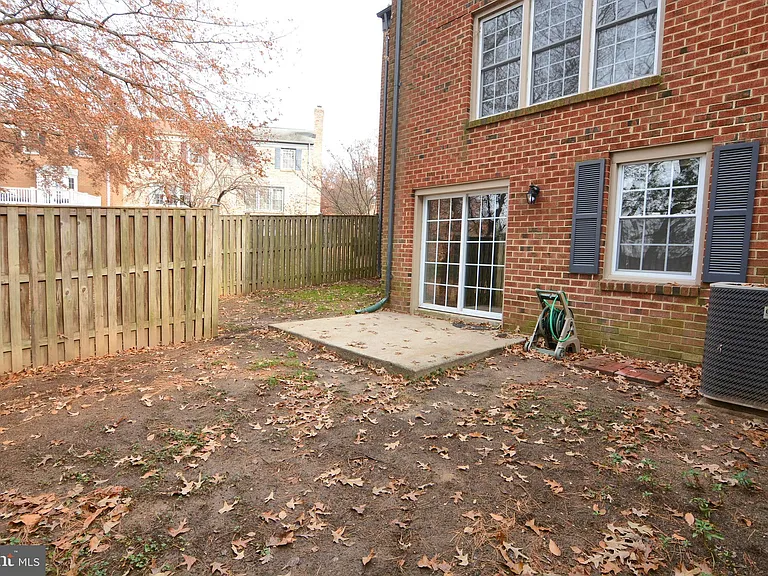 1666 Albermarle Dr — Photo 31