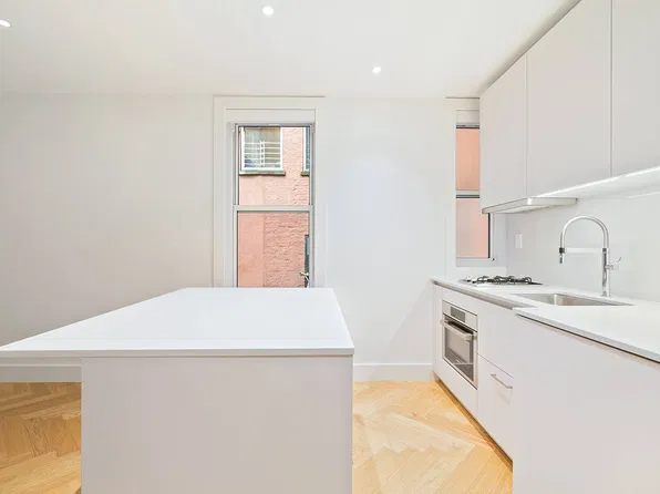 225 West 23rd Street image 1 of 10