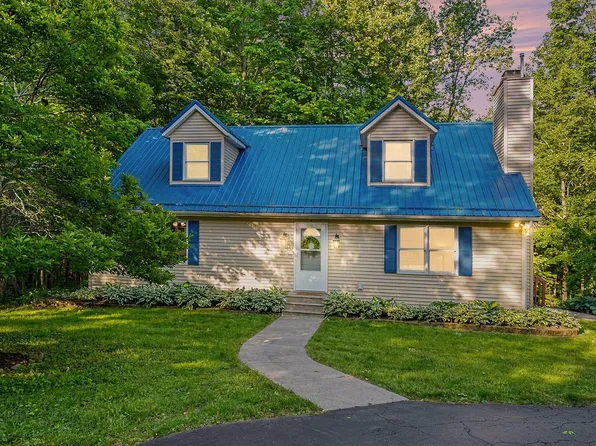 2912 Niles Buchanan Rd, Buchanan, MI 49107