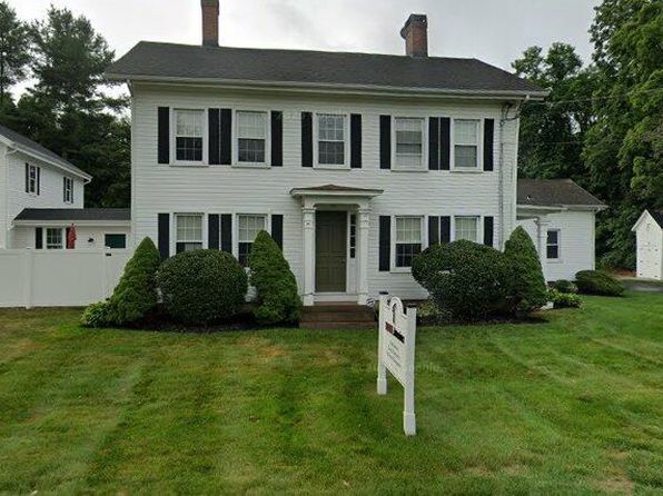 435 Foxon Rd