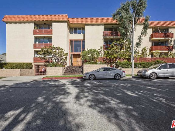 2nd image of 5875 Doverwood Dr Unit 201