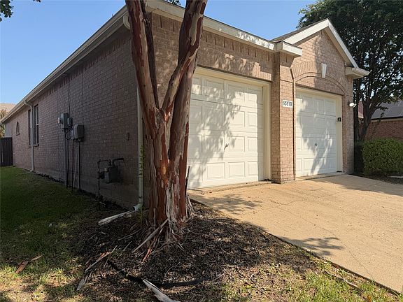 2nd image of 10613 Lansdowne Ln