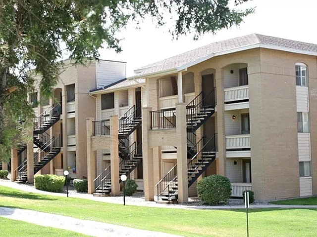 Lost Creek Apartments — Photo 28