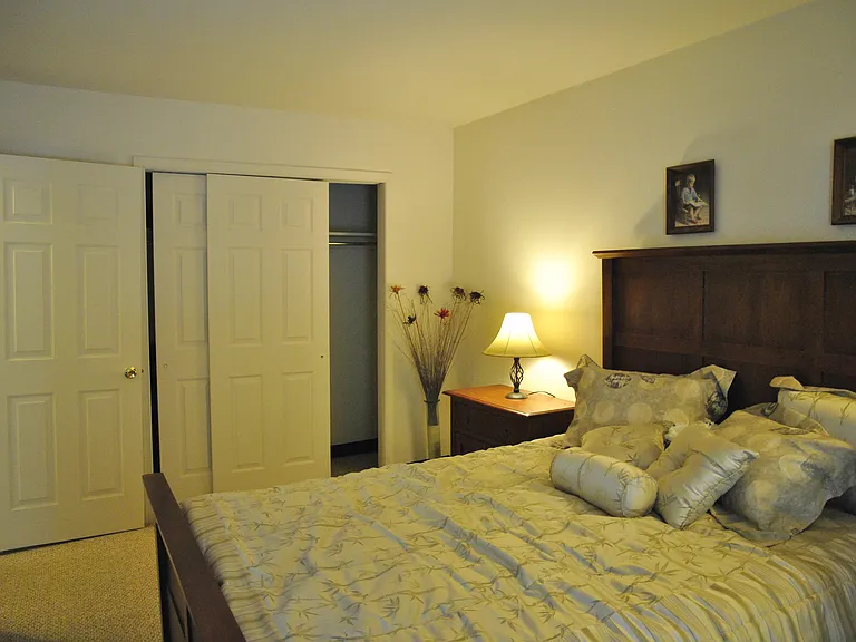 Londontowne and Robinwood Apartments — Photo 32