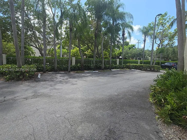 8950 SW 69th Ct #306 — Photo 30