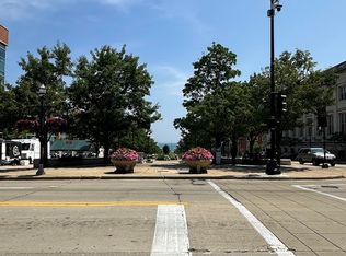 413 6th St, Racine, WI 53403