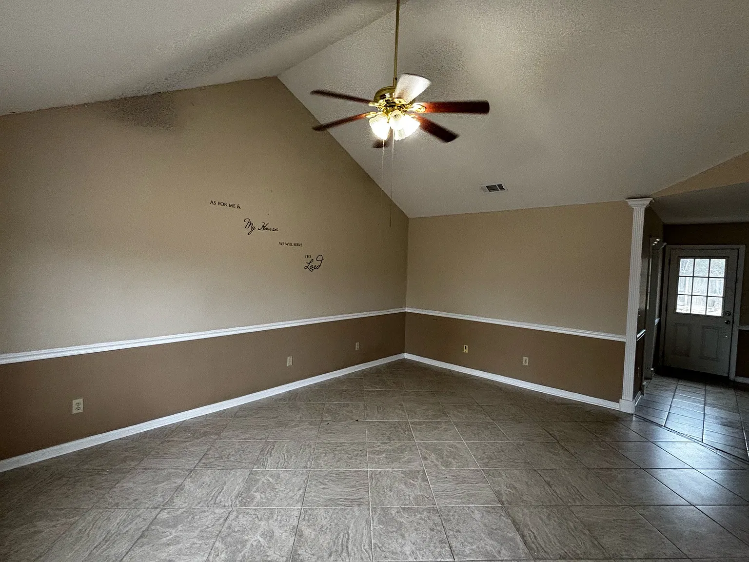 728 Timber Ridge Trail - 1 — Photo 2