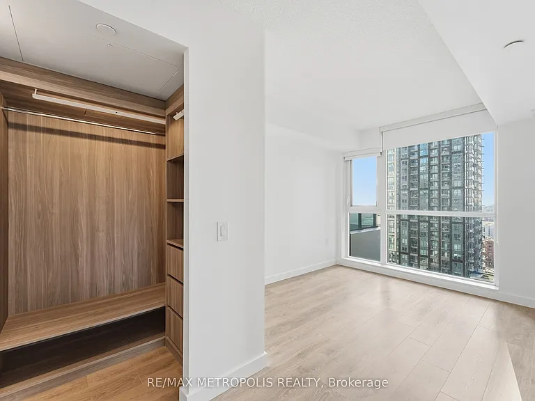 38 Widmer St #2711 — Photo 15