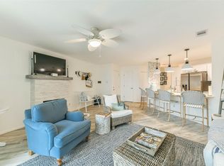 7312 Seawall Blvd APT 217, Galveston, TX 77551