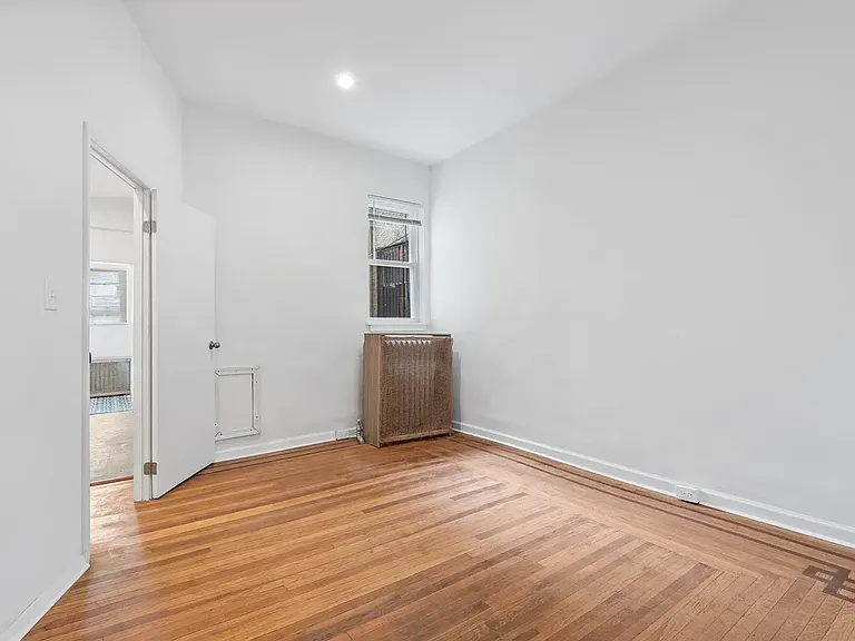 922 Snyder Ave — Photo 14